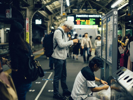 Local resident consulting transportation map at efficient train station Photo by Andrew Leu on Unsplash