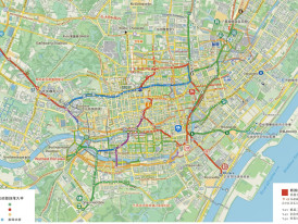 A detailed map of Kyoto showing bus routes connecting major temples and districts
