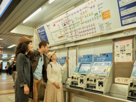 Map showing Osaka’s main districts with transportation lines highlighted