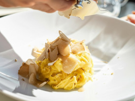 Provolone del Monaco DOP shaved over warm mashed potatoes with antipasti