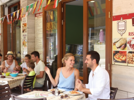 Outdoor tables at Master Hosts on Corso Italia 244