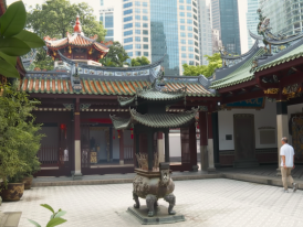 Green and orange tiled roof of Thian Hock Keng Temple