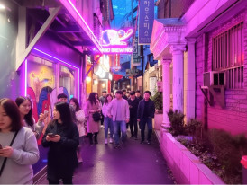 The old meeting the new with bars and printing shops in Euljiro