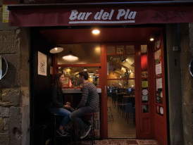 A quiet evening at Bar Del Pla