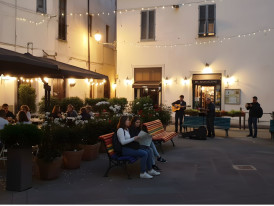 Piazza della Passera at night where ruskers enlighten your date