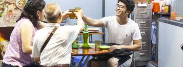 Neon Night Bites: A Local’s Guide to Hong Kong’s Best Eats