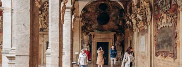 Bologna Uncovered: Famous Landmarks & Secret Corners