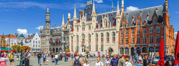 Canals, Cobblestones & Courtyards: A Fairytale Bruges Escape