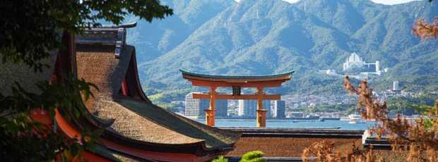 Miyajima Day Trip, Your Way: Shrines, Trails & Street Eats