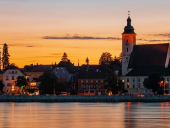 Where To Stay In Budapest - Best Neighborhoods Guide