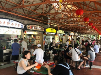 5 Best Hawker Centers in Singapore