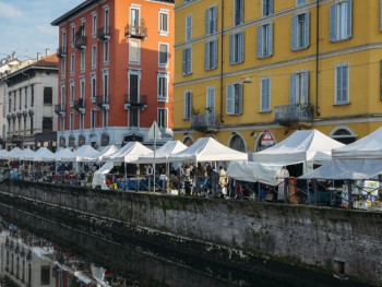 A Guide to Aperitivo in Milan