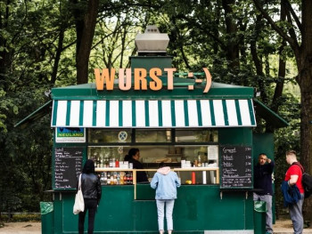5 Must Try Foods In Berlin