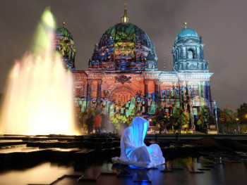 Discover Berlin’s Art Scene By Night Discover Berlin’s Art Scene By Night