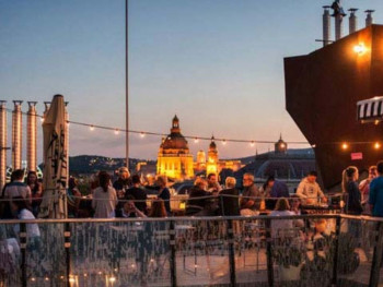 360 Rooftop Bar 360 Rooftop Bar