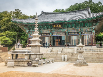 Gangnam: An overview of the neighbourhood Gangnam: An overview of the neighbourhood