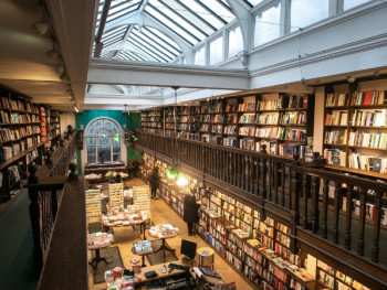 Get lost in Daunt Bookshop Get lost in Daunt Bookshop