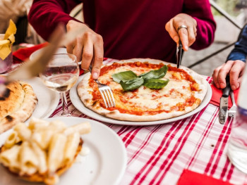 Eat Pizza by the Slice at Roscioli and Drink Wine at Cu Eat Pizza by the Slice at Roscioli and Drink Wine at Cu