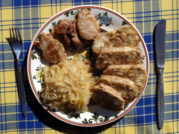 Vepřo-knedlo-zelo Vepřo-knedlo-zelo