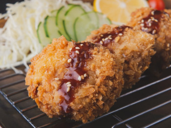 14. Menchi Katsu 14. Menchi Katsu