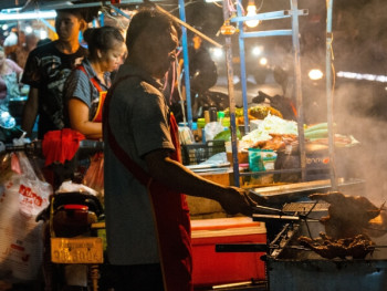 Hua Mum Night Market Hua Mum Night Market