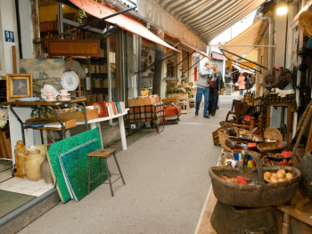 Welcome to Clignancourt Welcome to Clignancourt