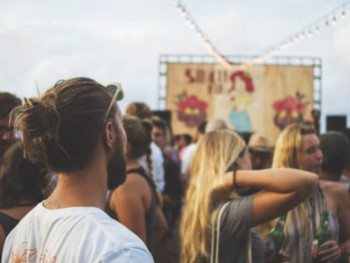 Go To A Summer Festival Go To A Summer Festival
