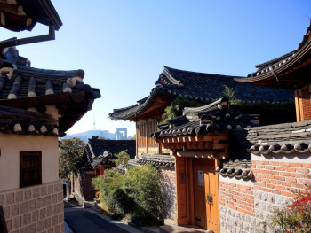 Bukchon Hanok Village Bukchon Hanok Village