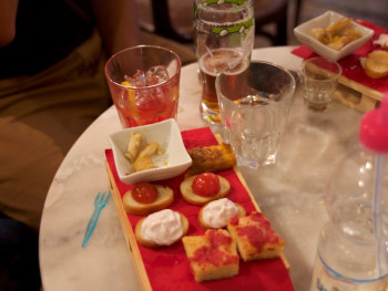 Book restaurants in advance and carry cash just in case Book restaurants in advance and carry cash just in case