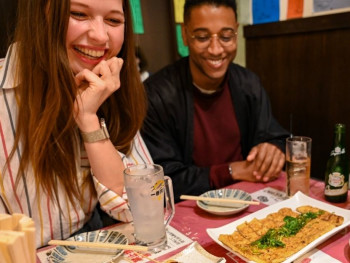 Explore food sights on your tour Explore food sights on your tour