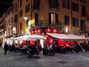 Milan wine bars and clubs Milan wine bars and clubs