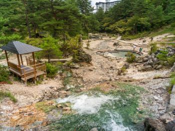 Visit Sainokawara Park on a weekend trip Visit Sainokawara Park on a weekend trip