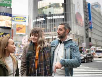 City Unscripted helpful private guides navigate in Toky