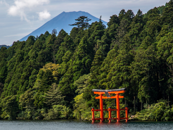Hakone Shrine from Lake Ashi, Japan Hakone Shrine from Lake Ashi, Japan