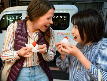 A shopping district for everyone known for its deliciou