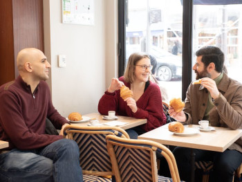 A cherished breakfast hideaway in Paris