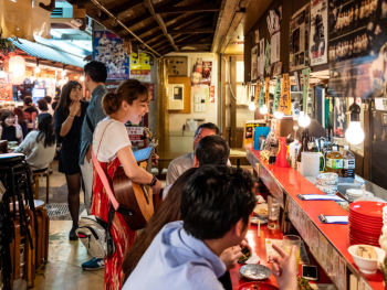Relax and enjoy Tokyo's nightlife at Golden Gai Relax and enjoy Tokyo's nightlife at Golden Gai
