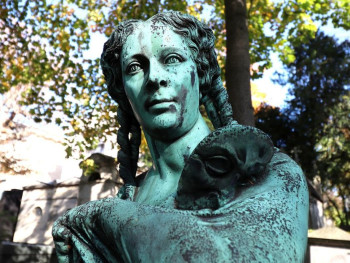 Statue of Woman