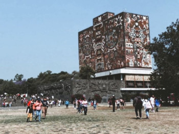 Building on the beach in Mexico City