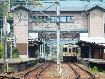 Local train at smaller station platform Photo by Da-shika on Unsplash Local train at smaller station platform Photo by Da-shika on Unsplash