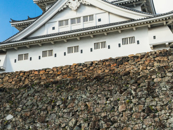 Magnificent Himeji Castle in its full white glory against a blue sky, with traditional landscaping in the foreground Photo by HYEWON HWANG on Unsplash Magnificent Himeji Castle in its full white glory against a blue sky, with traditional landscaping in the foreground Photo by HYEWON HWANG on Unsplash