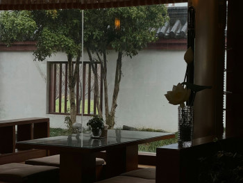 Traditional tea room with rain visible through window Photo by Wang Sheeran on Unsplash Traditional tea room with rain visible through window Photo by Wang Sheeran on Unsplash