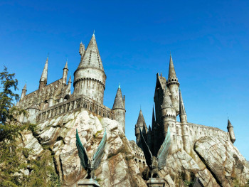 Detailed view of the Wizarding World of Harry Potter area showing Japanese attention to detail. Photo by Carol Lee on Unsplash Detailed view of the Wizarding World of Harry Potter area showing Japanese attention to detail. Photo by Carol Lee on Unsplash