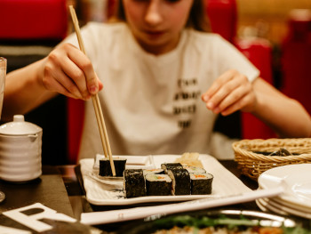Food tour group tasting sushi. Image by Julia Андрэй from Unsplash Food tour group tasting sushi. Image by Julia Андрэй from Unsplash