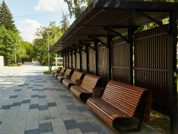 Empty bench near a quiet station. Photo by Workman Kapotnya on Unsplash Empty bench near a quiet station. Photo by Workman Kapotnya on Unsplash