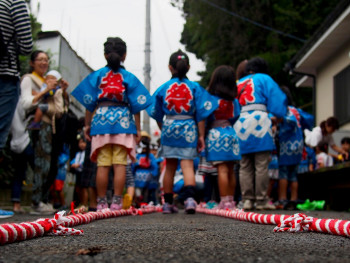 Children engaged with traditional cultural demonstrations, learning through observation Photo by Patrick Reynolds on Unsplash Children engaged with traditional cultural demonstrations, learning through observation Photo by Patrick Reynolds on Unsplash