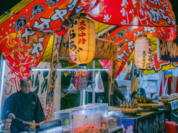 Temporary food stalls: Photo by Jenny Mavimiro: Pexels Temporary food stalls: Photo by Jenny Mavimiro: Pexels