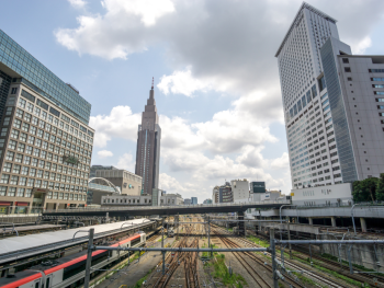 Commuters using the bullet train at Tokyo Station: Photo by Justin Brinkhoff: Pexels Commuters using the bullet train at Tokyo Station: Photo by Justin Brinkhoff: Pexels