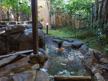 Traditional outdoor hot spring near Tokyo. Photo by Tayawee Supan on Unsplash Traditional outdoor hot spring near Tokyo. Photo by Tayawee Supan on Unsplash