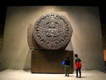 Aztec Calendar at the Museo Nacional de Antropología Aztec Calendar at the Museo Nacional de Antropología